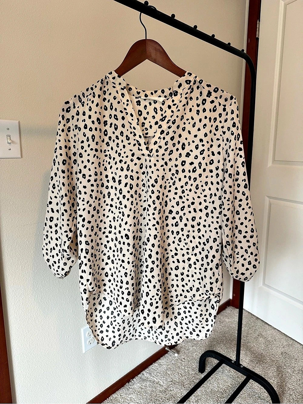 Lush Leopard Print Blouse in Cream & Black Size M